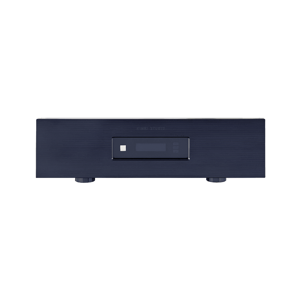 Kinki Studio EX-M7 Class AB stereo power amplifier in Black, front view